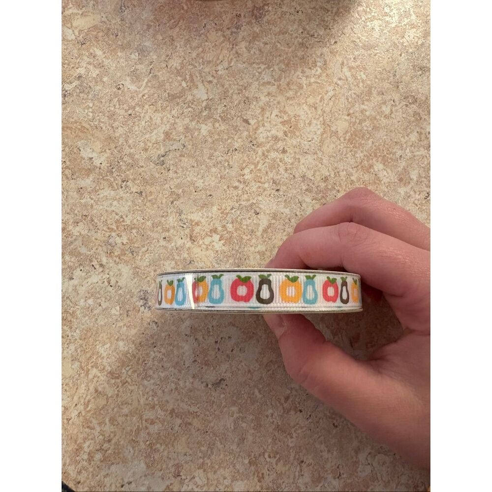 American Crafts Premium Ribbon White Colorful Alternating Apples Pears 3 Yards